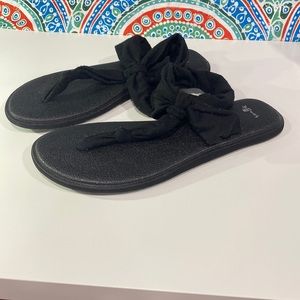 Sanuk woman’s sandal size 9
